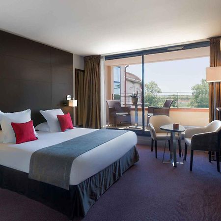Abbaye Des Capucins Spa & Resort Montauban Bagian luar foto