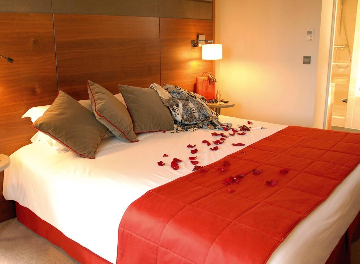 Abbaye Des Capucins Spa & Resort Montauban Bagian luar foto