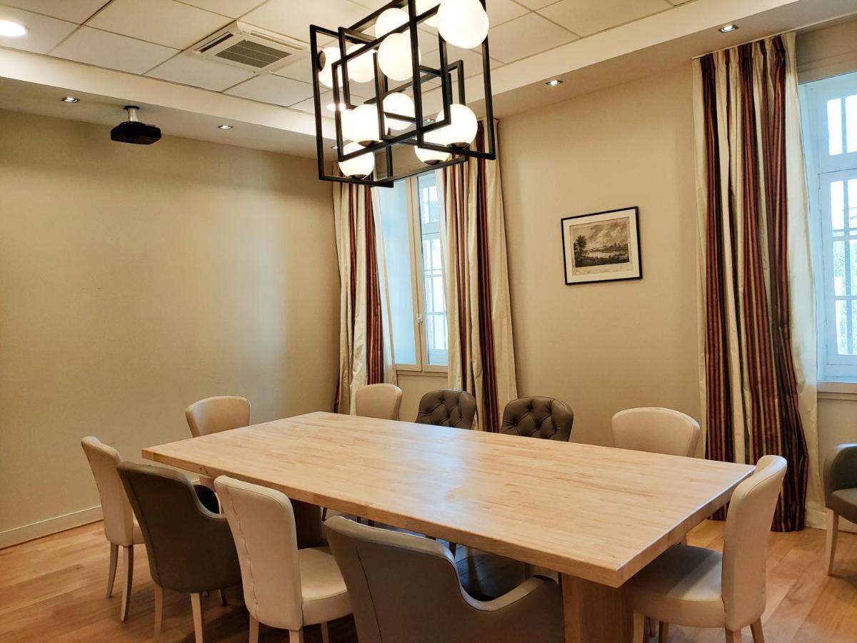 Abbaye Des Capucins Spa & Resort Montauban Bagian luar foto
