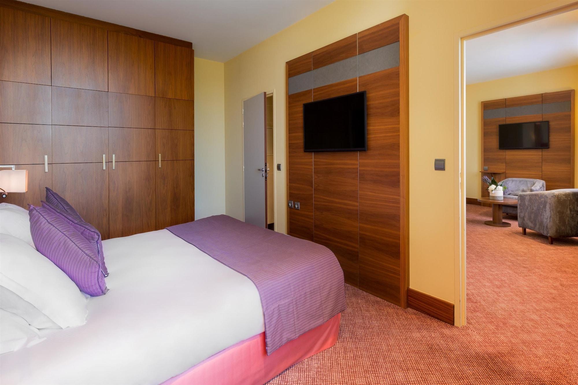 Abbaye Des Capucins Spa & Resort Montauban Bagian luar foto
