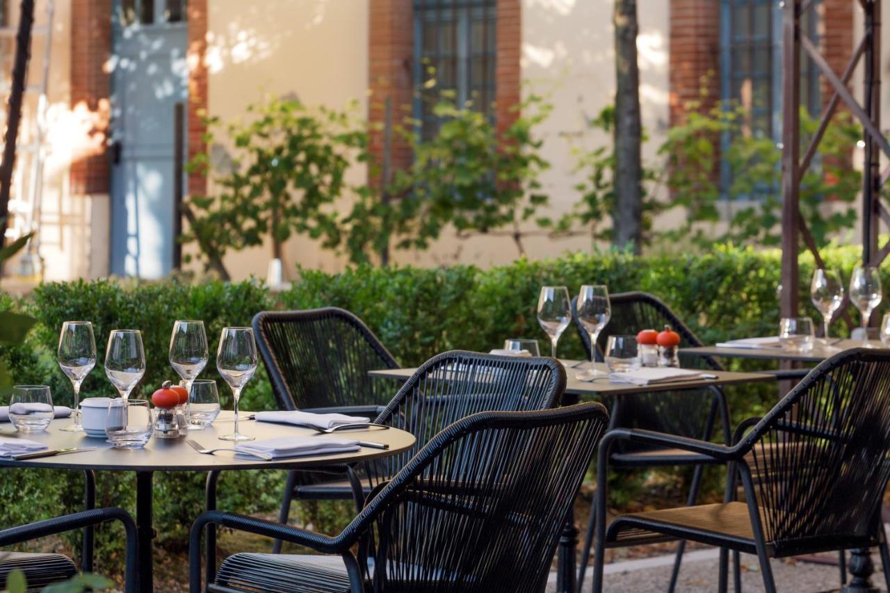 Abbaye Des Capucins Spa & Resort Montauban Bagian luar foto
